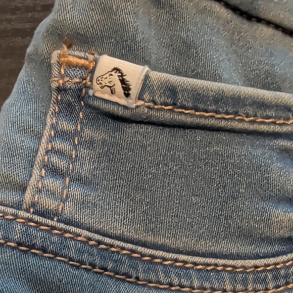 Women's Blue Jeans - Picture 5 of 5